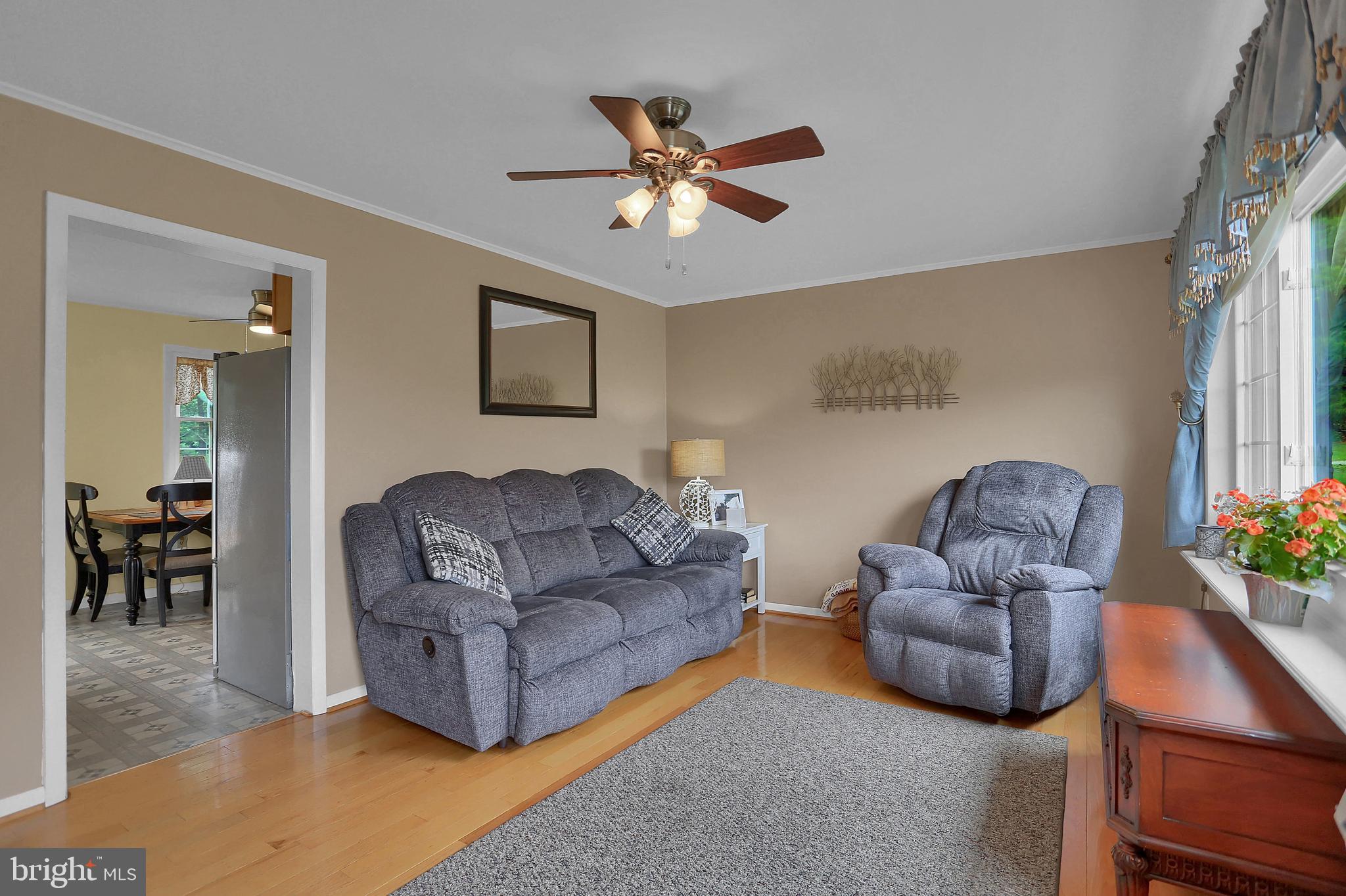 152 Barnhart Road Westminster, MD 21158 - Photo 3 of 42 Gallery Image 3