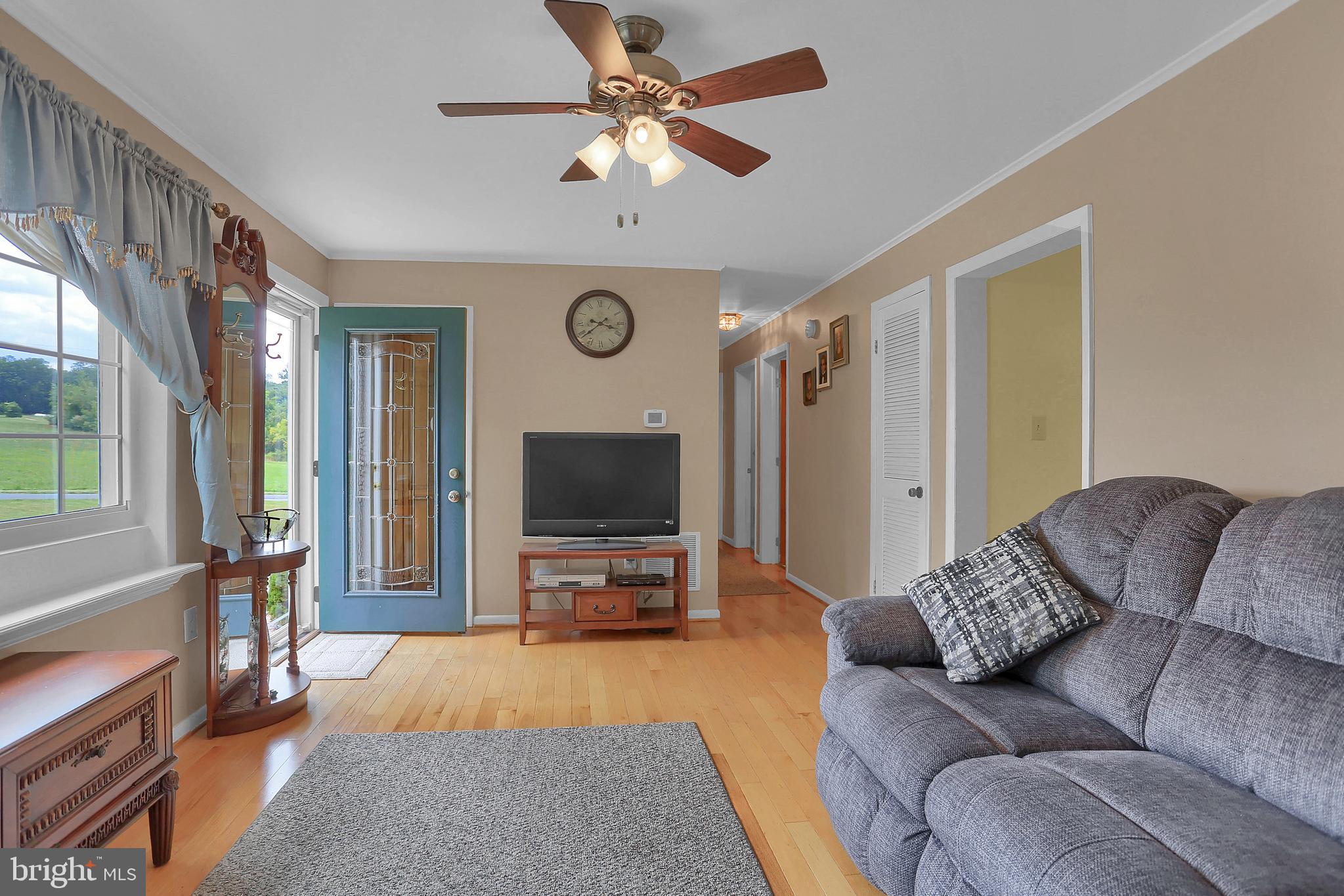 152 Barnhart Road Westminster, MD 21158 - Photo 6 of 42 Gallery Image 6