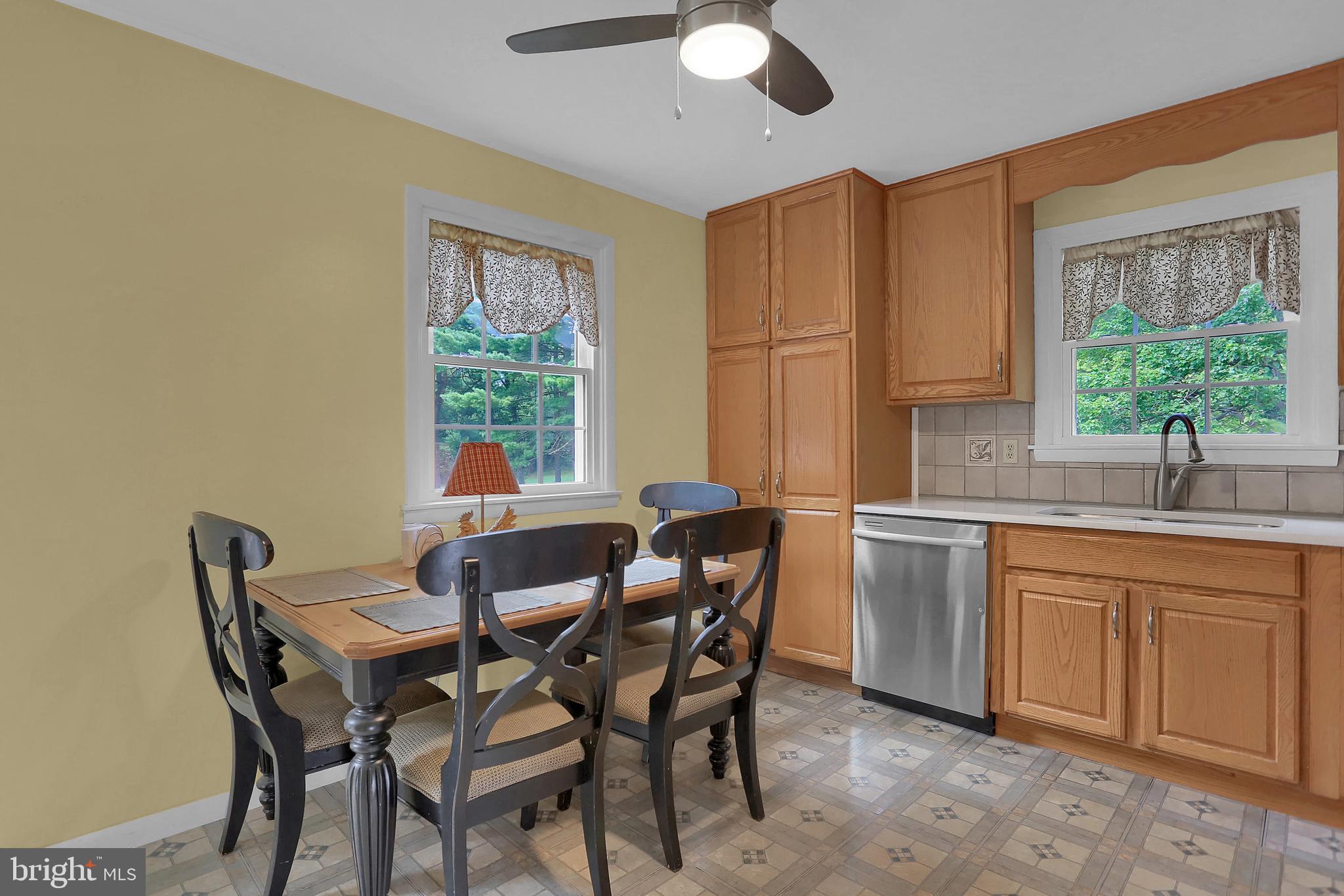 152 Barnhart Road Westminster, MD 21158 - Photo 7 of 42 Gallery Image 7