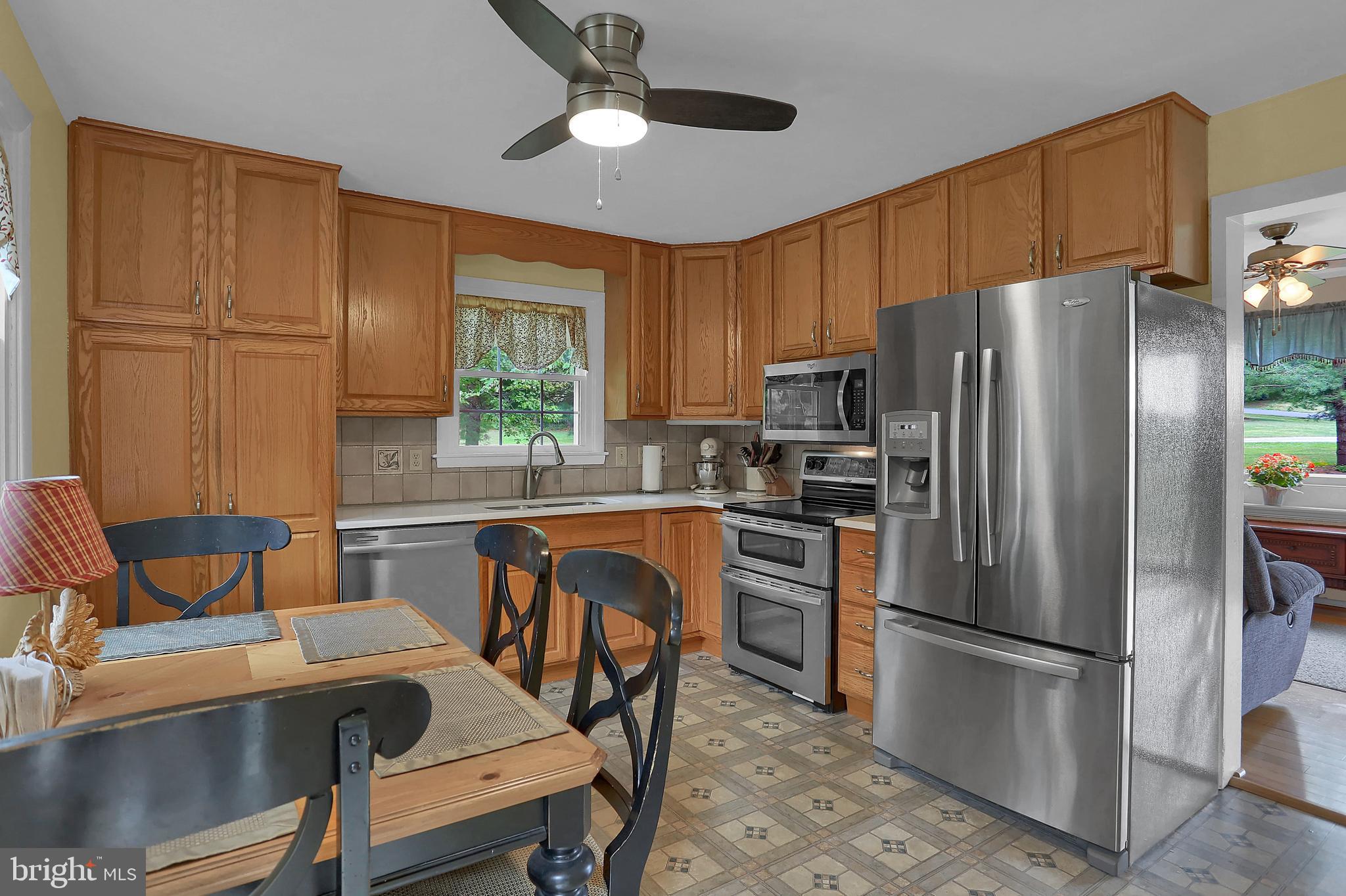 152 Barnhart Road Westminster, MD 21158 - Photo 8 of 42 Gallery Image 8