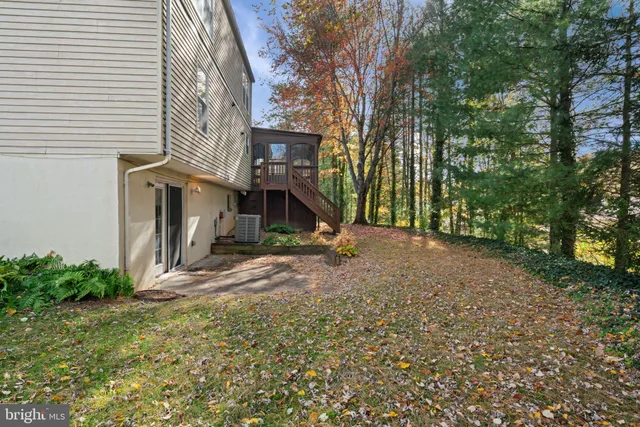 $564,999 | 6016 Pepco Court, Woodbridge, VA 22193