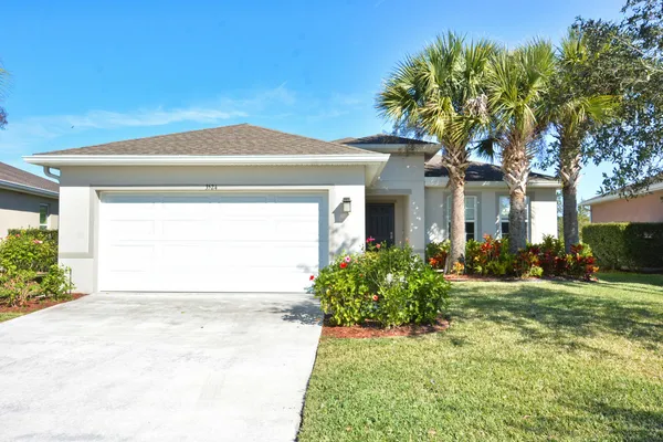 $2,800 | 3524 Carriage Pointe Circle, Fort Pierce, FL 34981