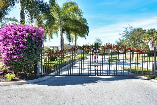 $2,800 | 3524 Carriage Pointe Circle, Fort Pierce, FL 34981