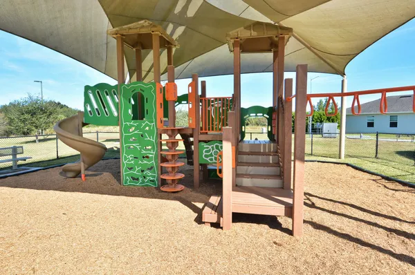 $2,800 | 3524 Carriage Pointe Circle, Fort Pierce, FL 34981