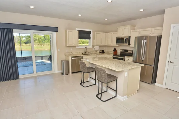 $2,800 | 3524 Carriage Pointe Circle, Fort Pierce, FL 34981