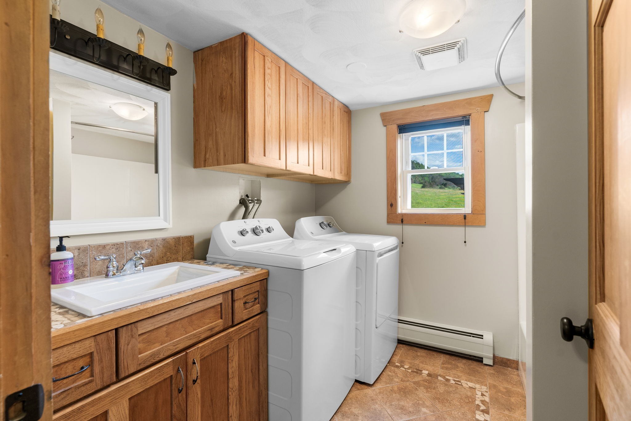 395 Hardy Road Johnson City, NY 13790 - Photo 22 of 41