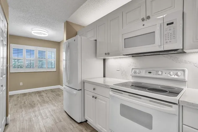 $249,900 | 7763 Southampton Terrace, Unit 403, Tamarac, FL 33321