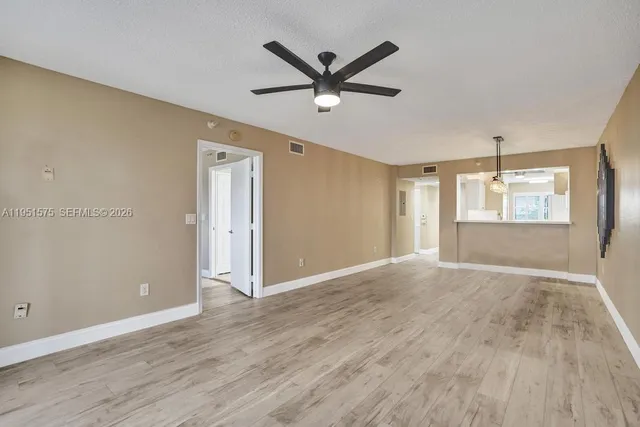 $249,900 | 7763 Southampton Terrace, Unit 403, Tamarac, FL 33321