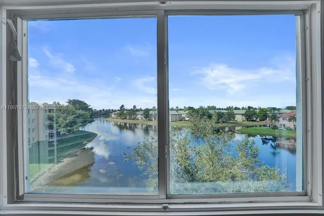 $249,900 | 7763 Southampton Terrace, Unit 403, Tamarac, FL 33321