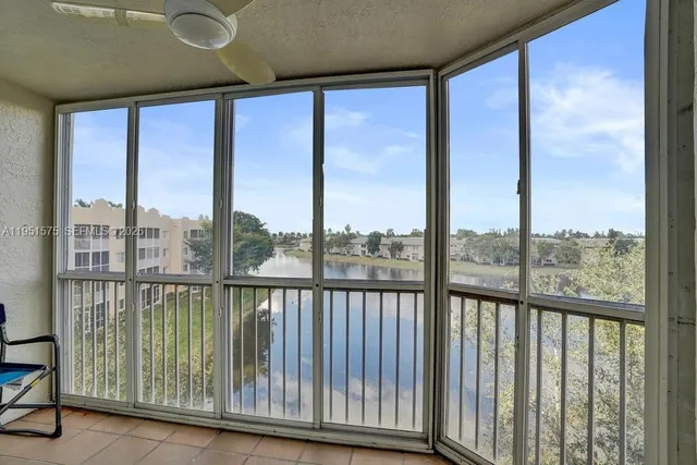 $249,900 | 7763 Southampton Terrace, Unit 403, Tamarac, FL 33321