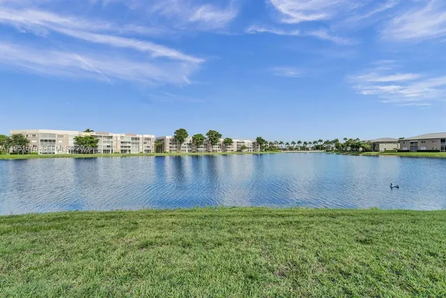 $249,900 | 7763 Southampton Terrace, Unit 403, Tamarac, FL 33321