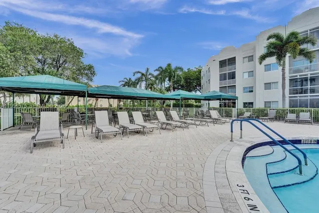 $249,900 | 7763 Southampton Terrace, Unit 403, Tamarac, FL 33321
