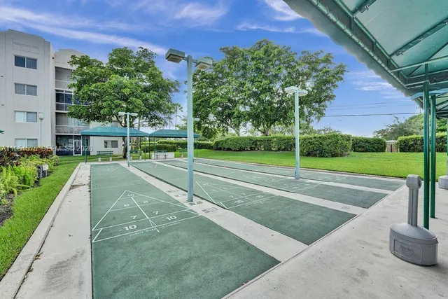 $249,900 | 7763 Southampton Terrace, Unit 403, Tamarac, FL 33321