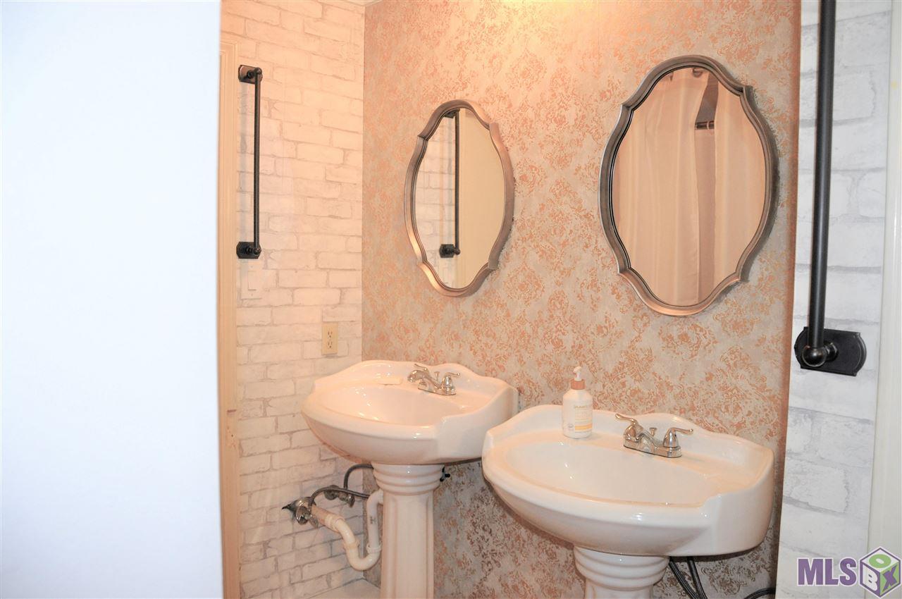 2811 South Roth Avenue, Unit D Gonzales, LA 70737 - Photo 15 of 19 Gallery Image 15