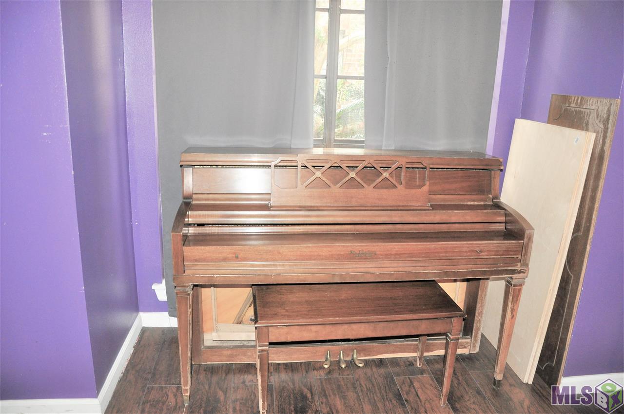 2811 South Roth Avenue, Unit D Gonzales, LA 70737 - Photo 10 of 19 Gallery Image 10