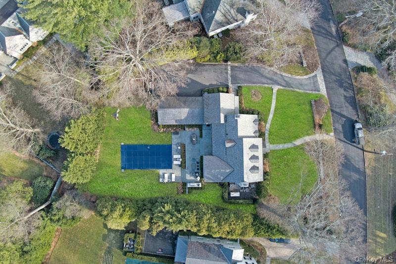 19 Overlook Road Scarsdale, NY 10583 - Photo 41 of 48 Gallery Image 41