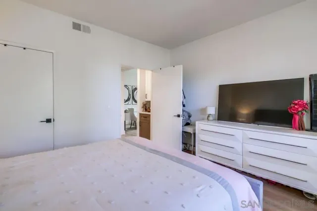 $444,999 | 18650 Caminito Cantilena, Unit 291, San Diego, CA 92128