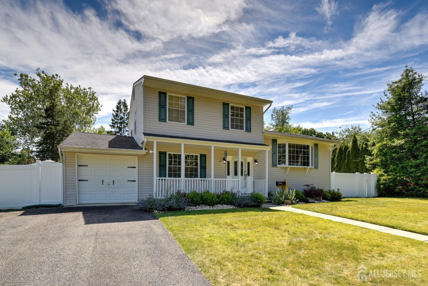 17 Sand Road Milltown, NJ 08850 - Photo 2 of 36