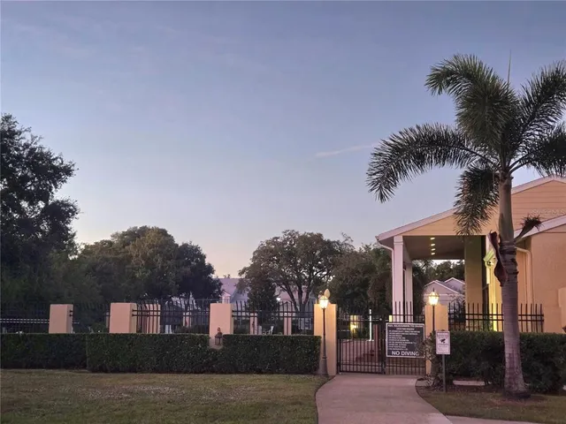 $2,550 | 5347 Emerald Isle Drive, Unit 1019, Orlando, FL 32812