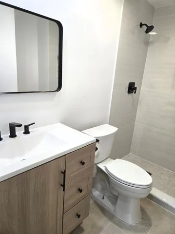 $2,550 | 5347 Emerald Isle Drive, Unit 1019, Orlando, FL 32812