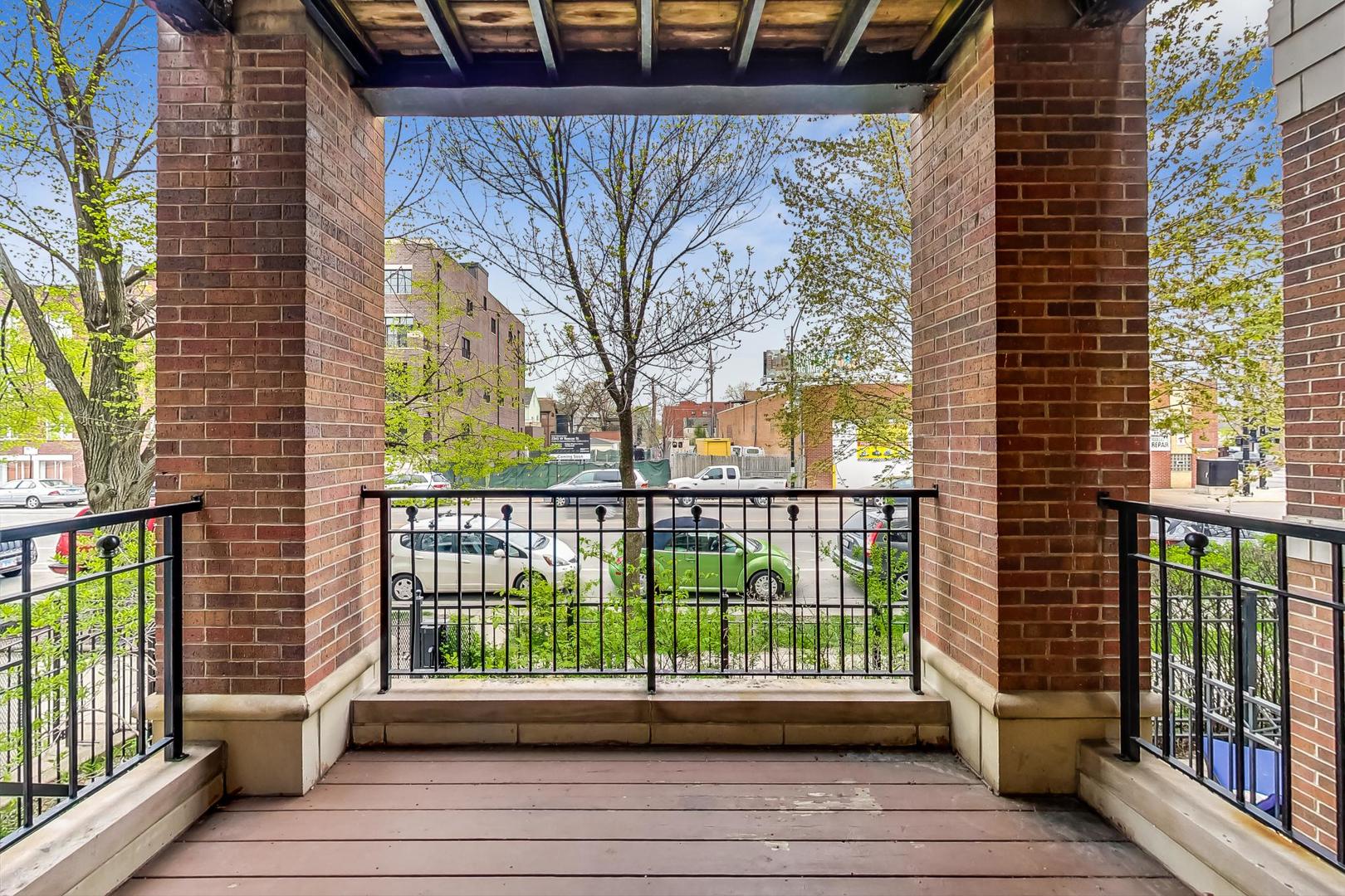 2346 West Roscoe Street, Unit 1 Chicago, IL 60618 - Photo 37 of 37