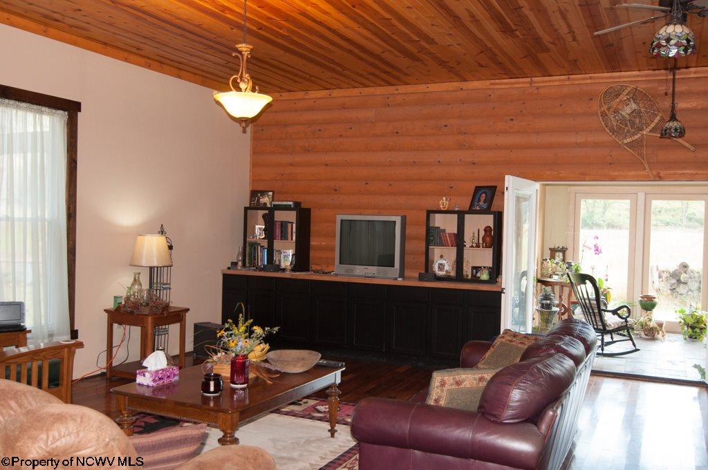 7720 Horseshoe Run Road Parsons, WV 26287 - Photo 10 of 20 Gallery Image 10