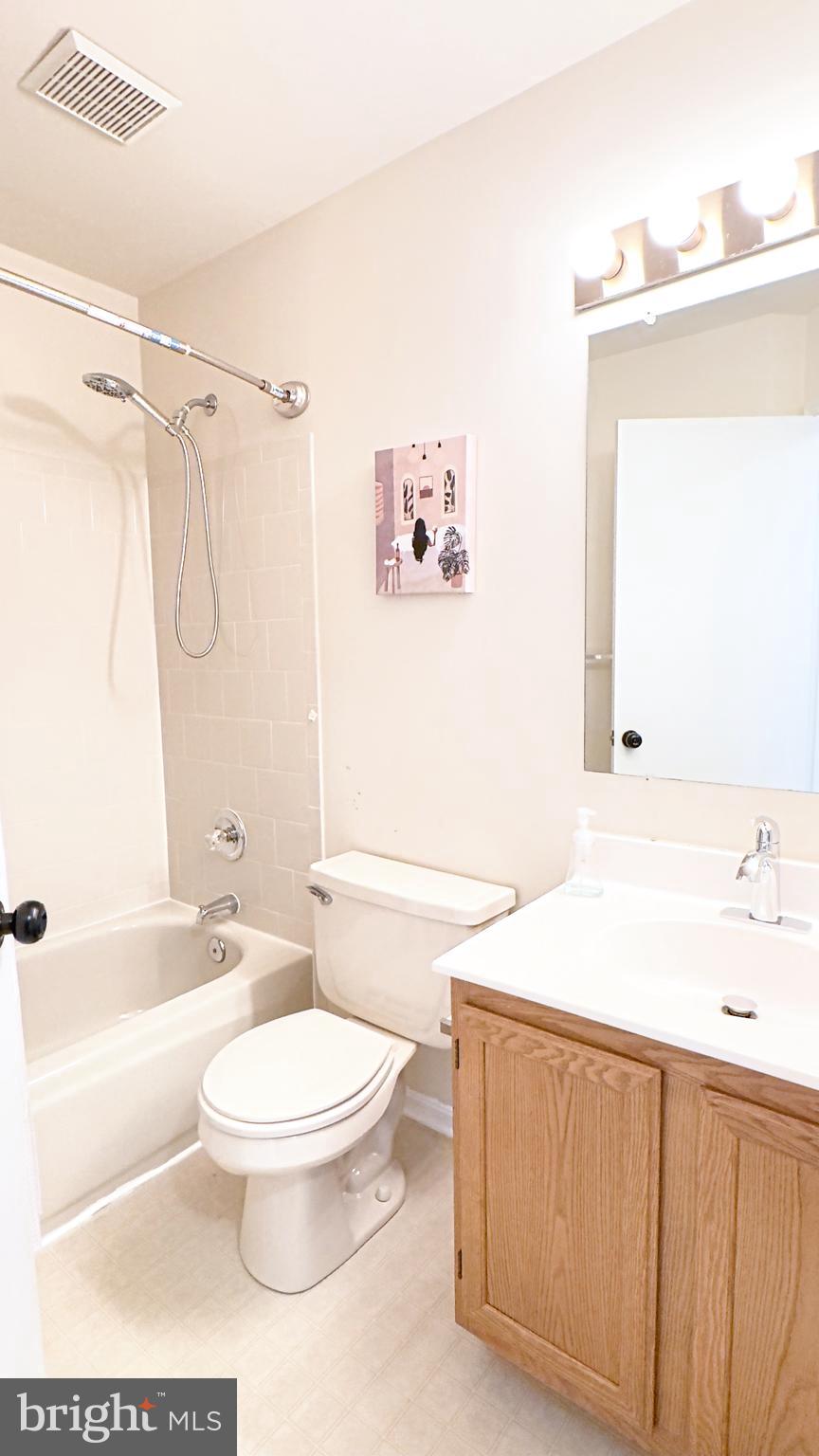 1539 Stoney Beach Way Curtis Bay, MD 21226 - Photo 26 of 46 Full Bathroom in Upper Level Hallway (By Bedrooms)