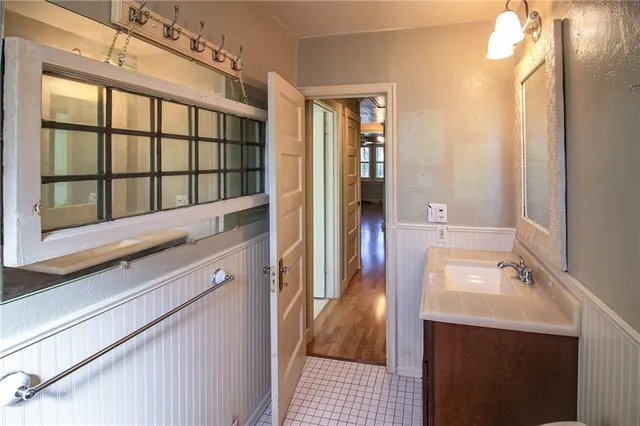 $250,000 | 388 Porte Street, Oakmont, PA 15139