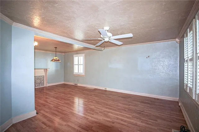 $250,000 | 388 Porte Street, Oakmont, PA 15139