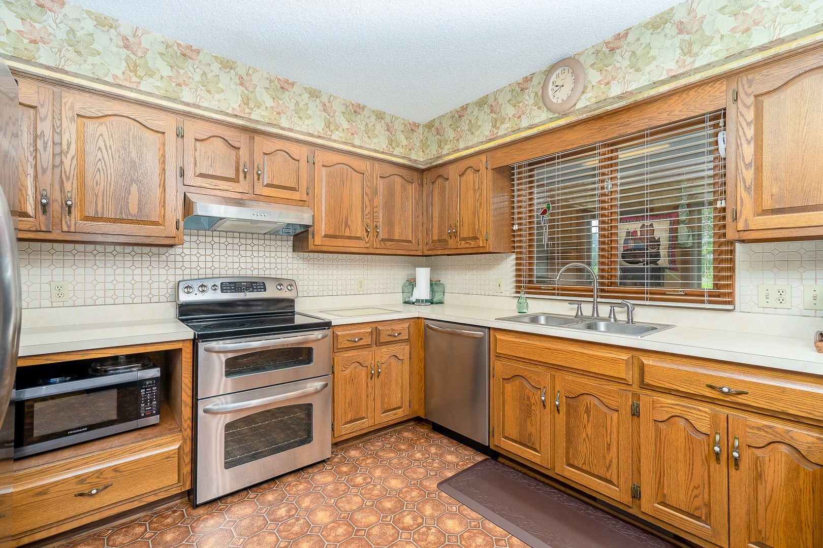 940 West Dupont Road Morris, IL 60450 - Photo 11 of 42