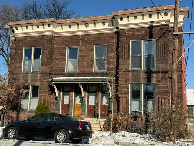 $1,750 | 512 A Market Street, Rockford, IL 61107