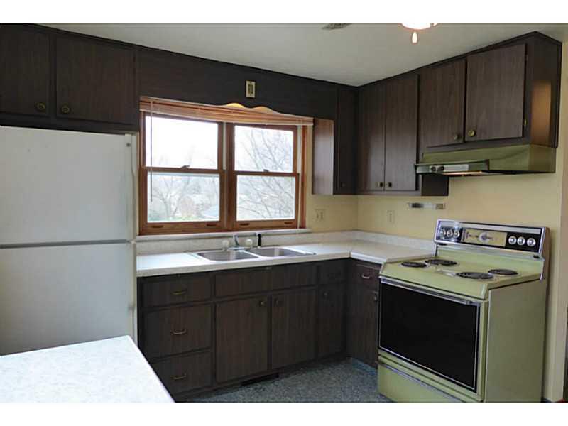 1106 Bushy Run Road Jeannette, PA 15644 - Photo 16 of 24 Kitchen.