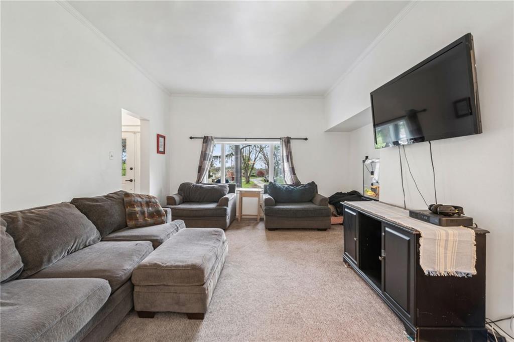 1495 Renton Road Pittsburgh, PA 15239 - Photo 5 of 38 Gallery Image 5