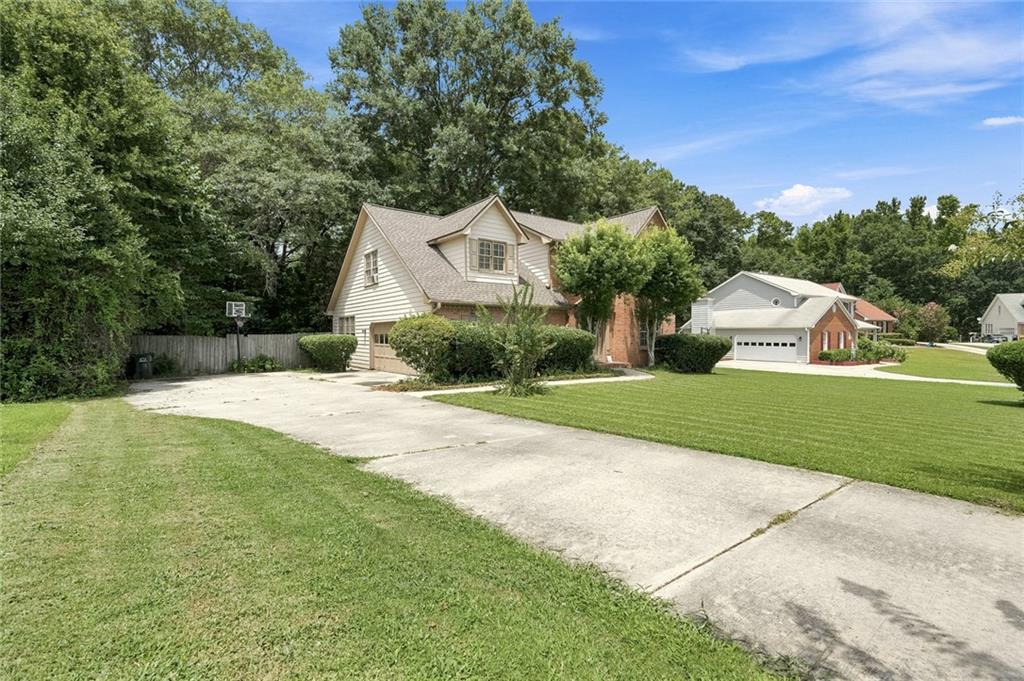 1915 Rockside Lane Southwest Snellville, GA 30078 - Photo 2 of 33