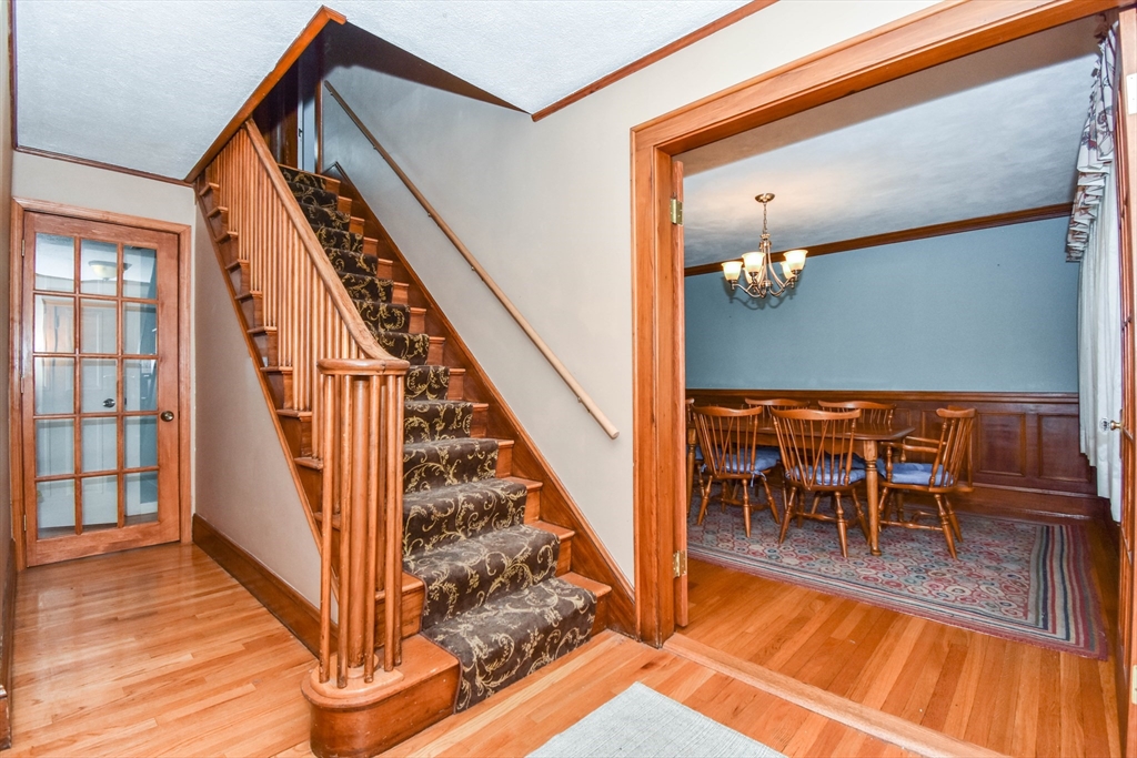 36 Whittier Road Medford, MA 02155 - Photo 7 of 26