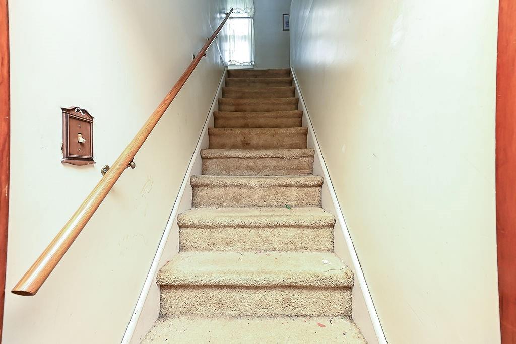 4515 Tuscarawas Road Beaver, PA 15009 - Photo 38 of 50 a view of entryway