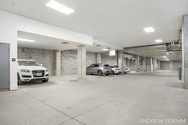 $897,500 | 159 South River Avenue, Unit 403, Holland, MI 49423