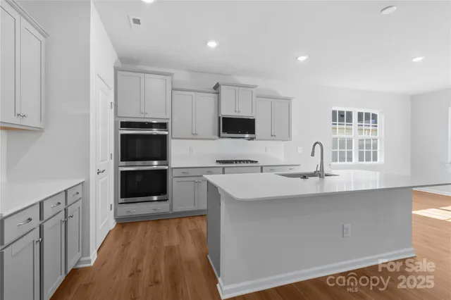 $398,999 | 3322 Amarillo Court, Lancaster, SC 29720