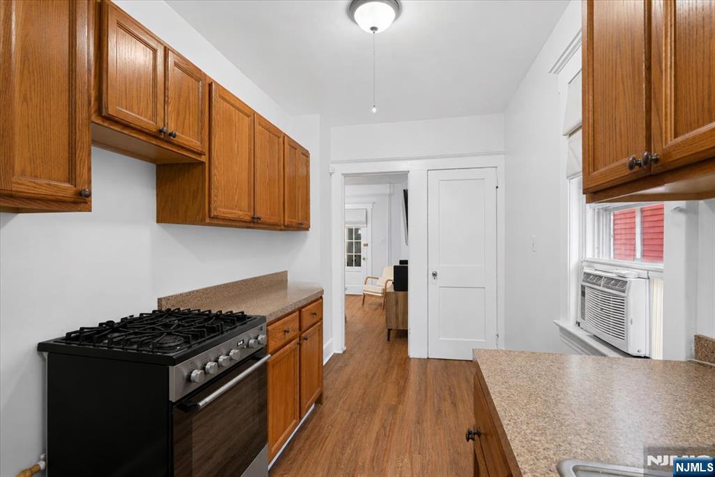 7 Laurel Place East Rutherford, NJ 07073 - Photo 12 of 35 Gallery Image 12