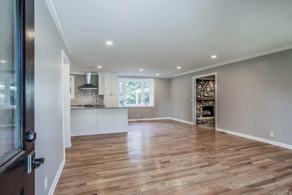329 Stable Road Franklin, TN 37069 - Photo 4 of 30 Gallery Image 4
