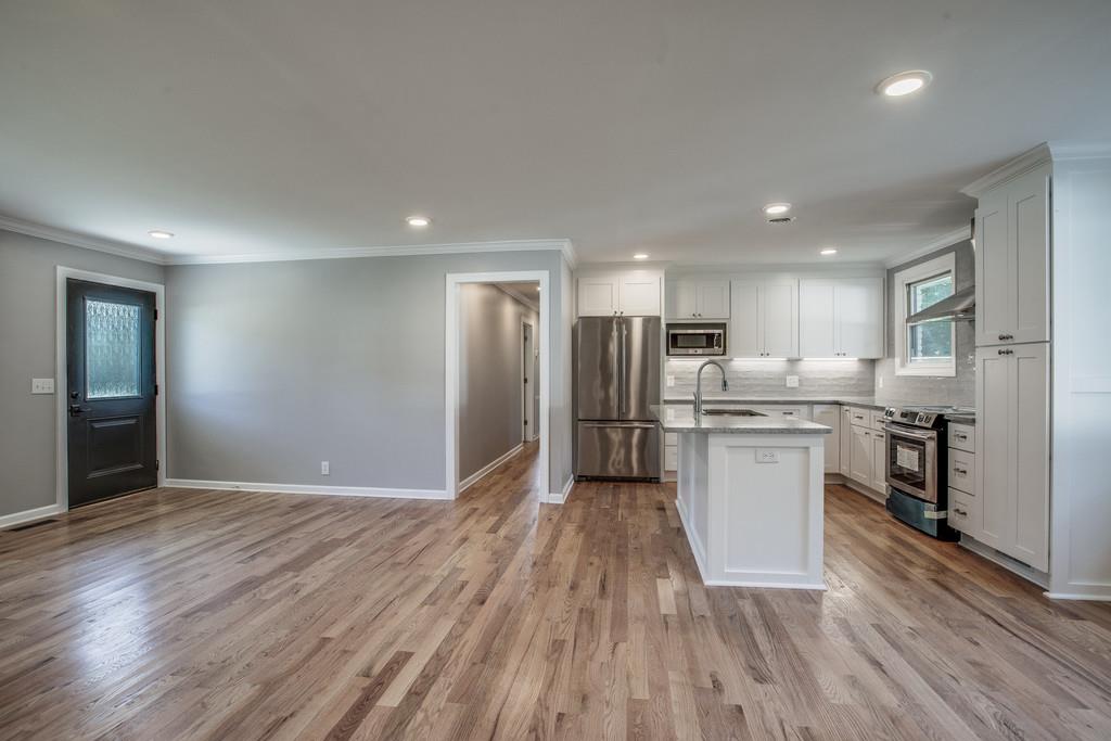 329 Stable Road Franklin, TN 37069 - Photo 7 of 30 Gallery Image 7