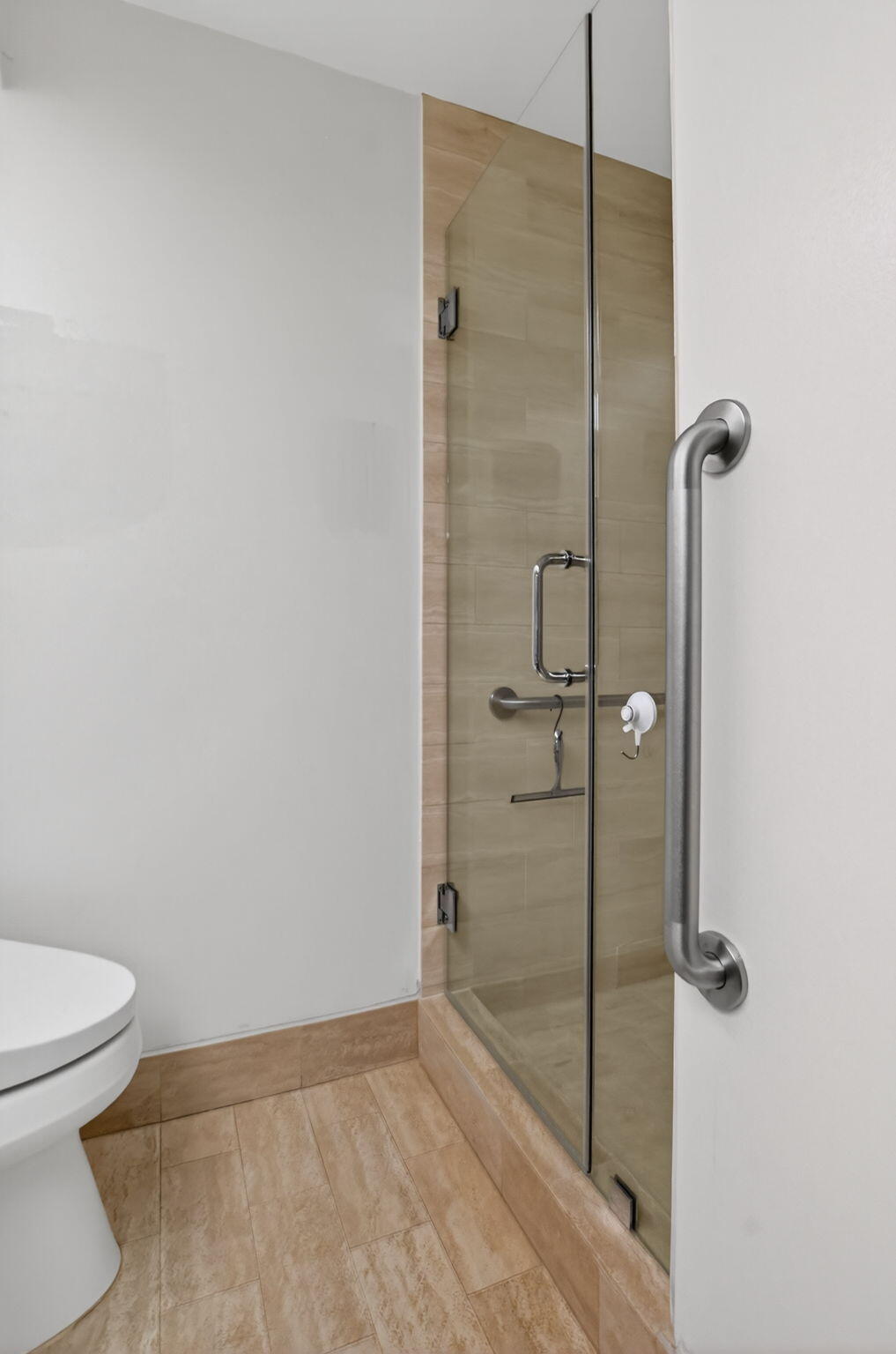 7535 La Paz Boulevard, Unit 301 Boca Raton, FL 33433 - Photo 26 of 45 master bath