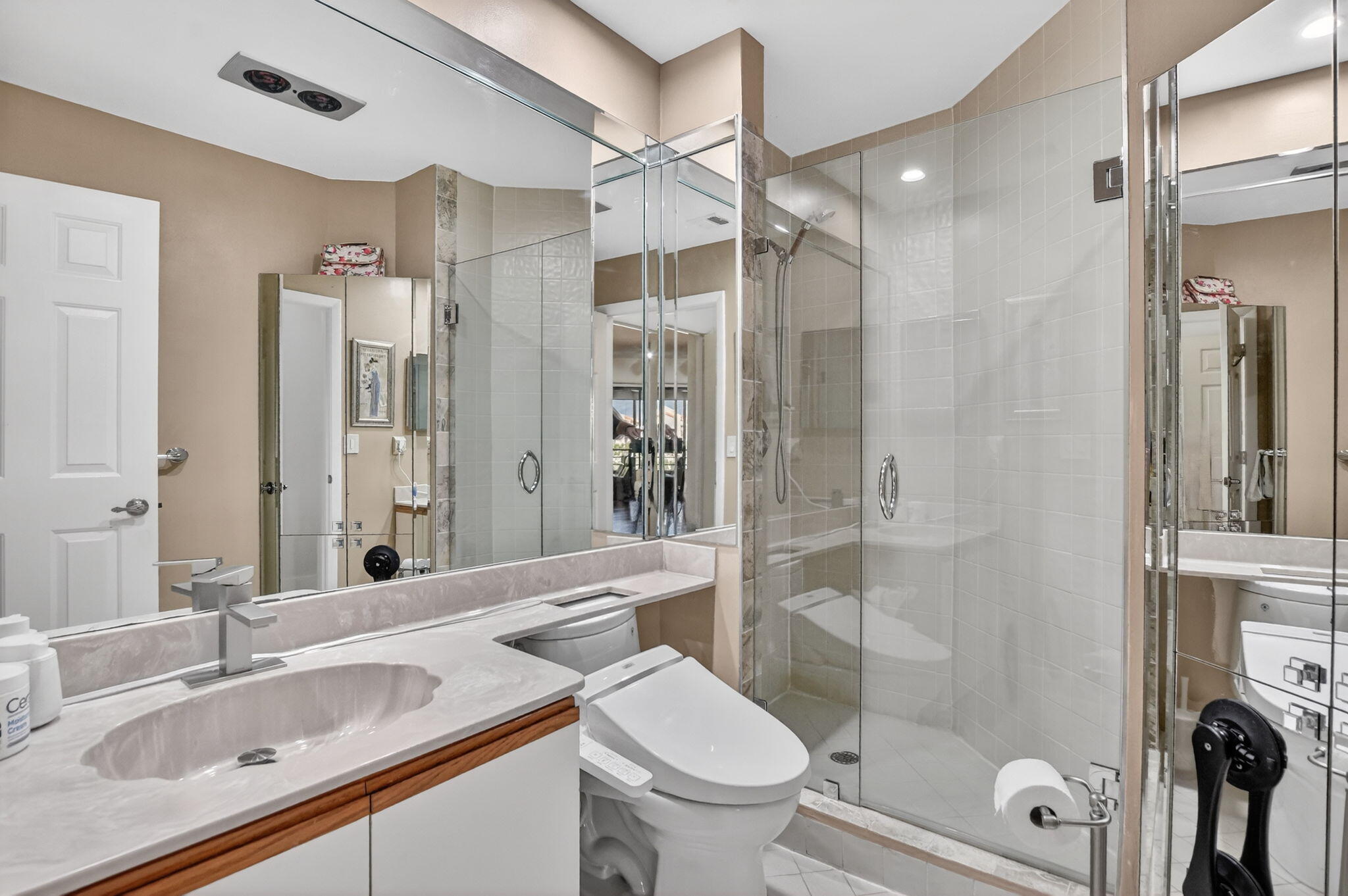 7535 La Paz Boulevard, Unit 301 Boca Raton, FL 33433 - Photo 33 of 45 3rd bath