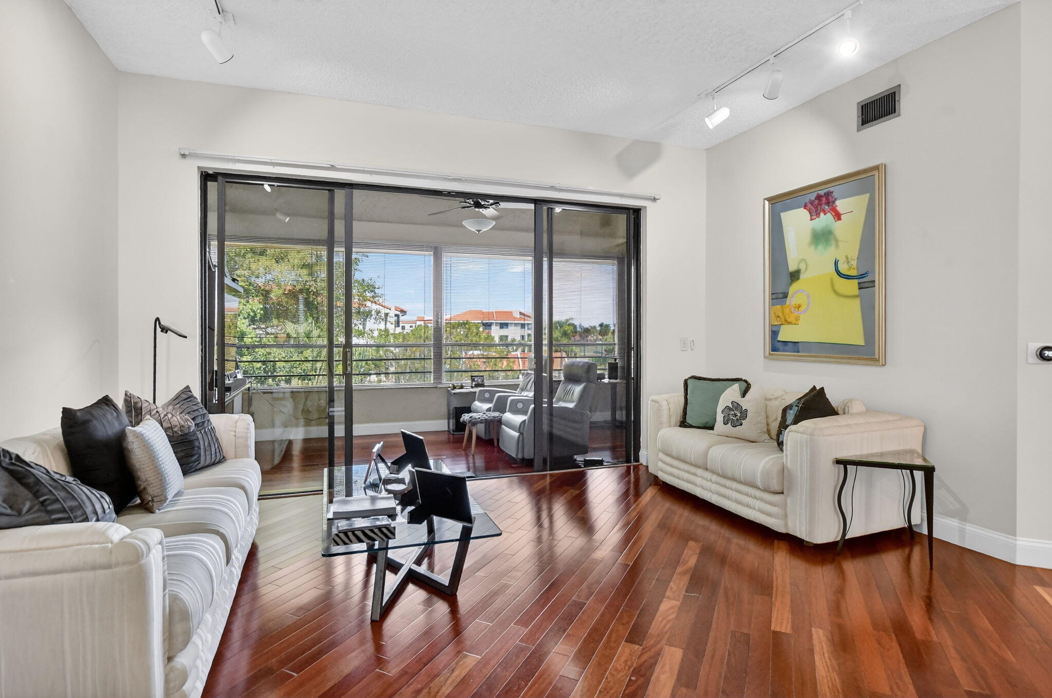 7535 La Paz Boulevard, Unit 301 Boca Raton, FL 33433 - Photo 6 of 45 living room