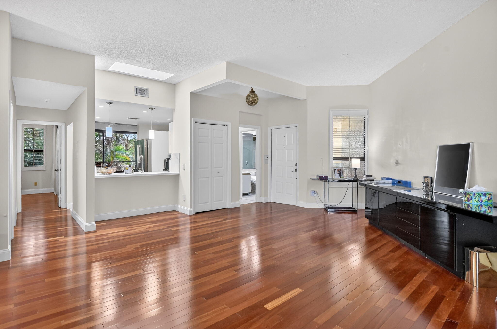7535 La Paz Boulevard, Unit 301 Boca Raton, FL 33433 - Photo 10 of 45 Dining