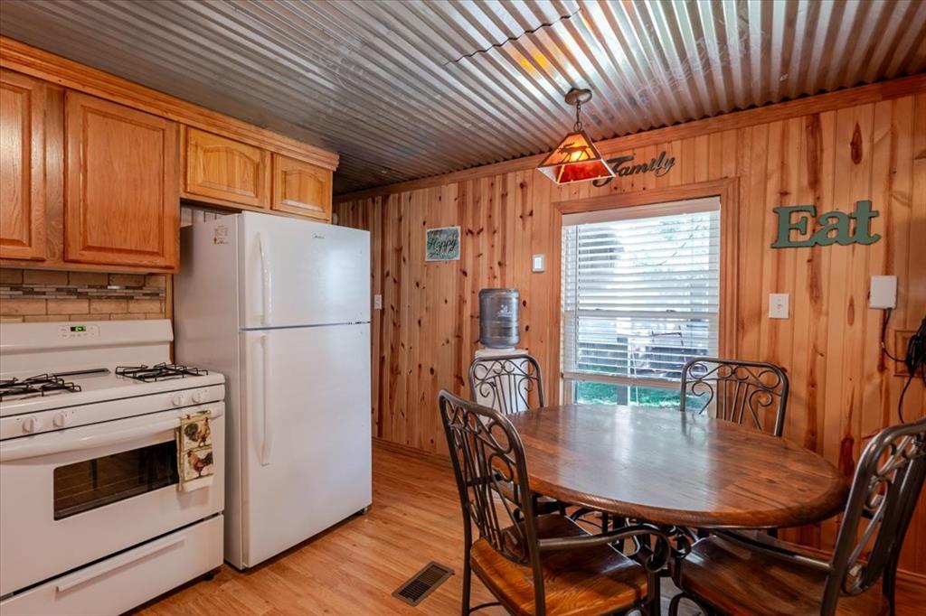2334 San Bar Road, Unit 71 Graford, TX 76449 - Photo 16 of 40 Love the tin ceilings!