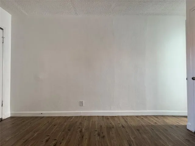 $1,325 | 2037 Madison Street, Unit 4, Hollywood, FL 33020