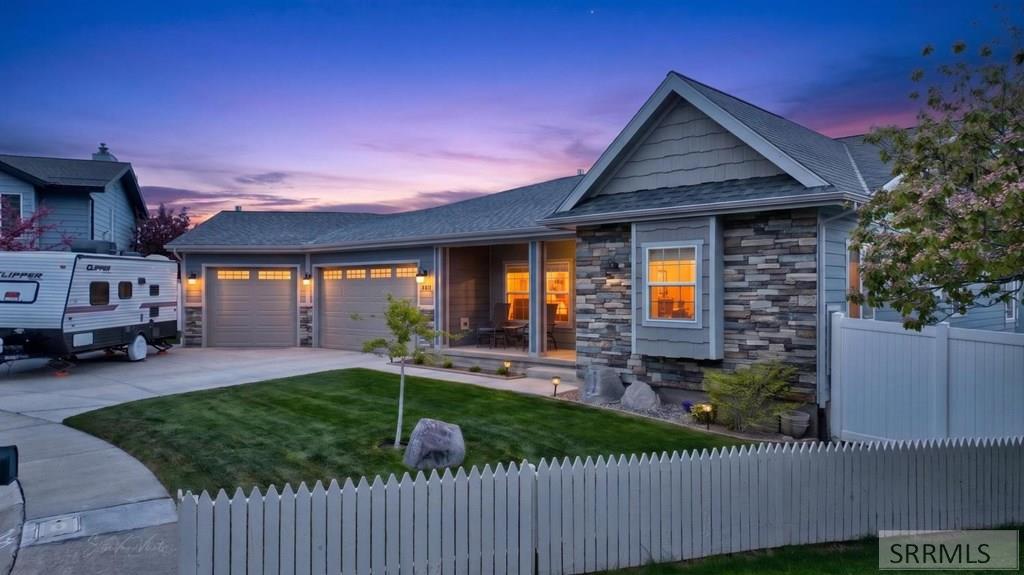 805 Lucille Avenue Pocatello, ID 83201 - Photo 2 of 46