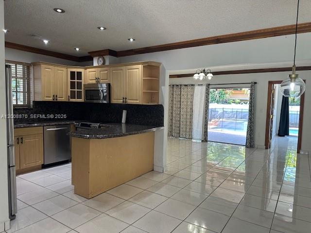 6306 Southwest 39th Street Miami, FL 33155 - Photo 4 of 19 Kitchen Dining