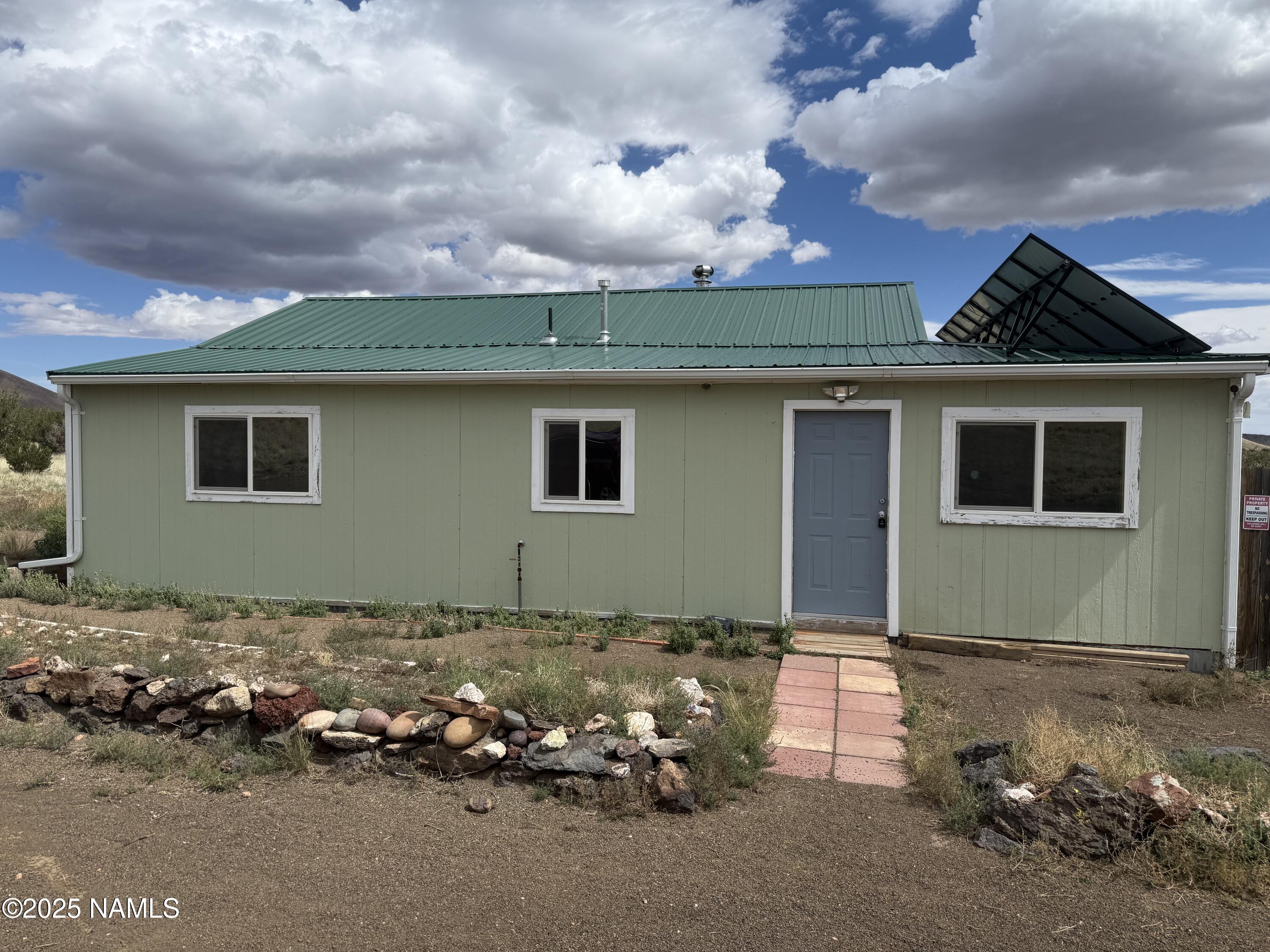 69 Leupp Road Flagstaff, AZ 86004 - Photo 2 of 32 IMG_5655